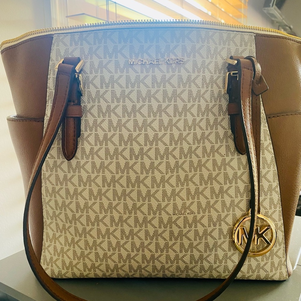 Michael Kors womens purse